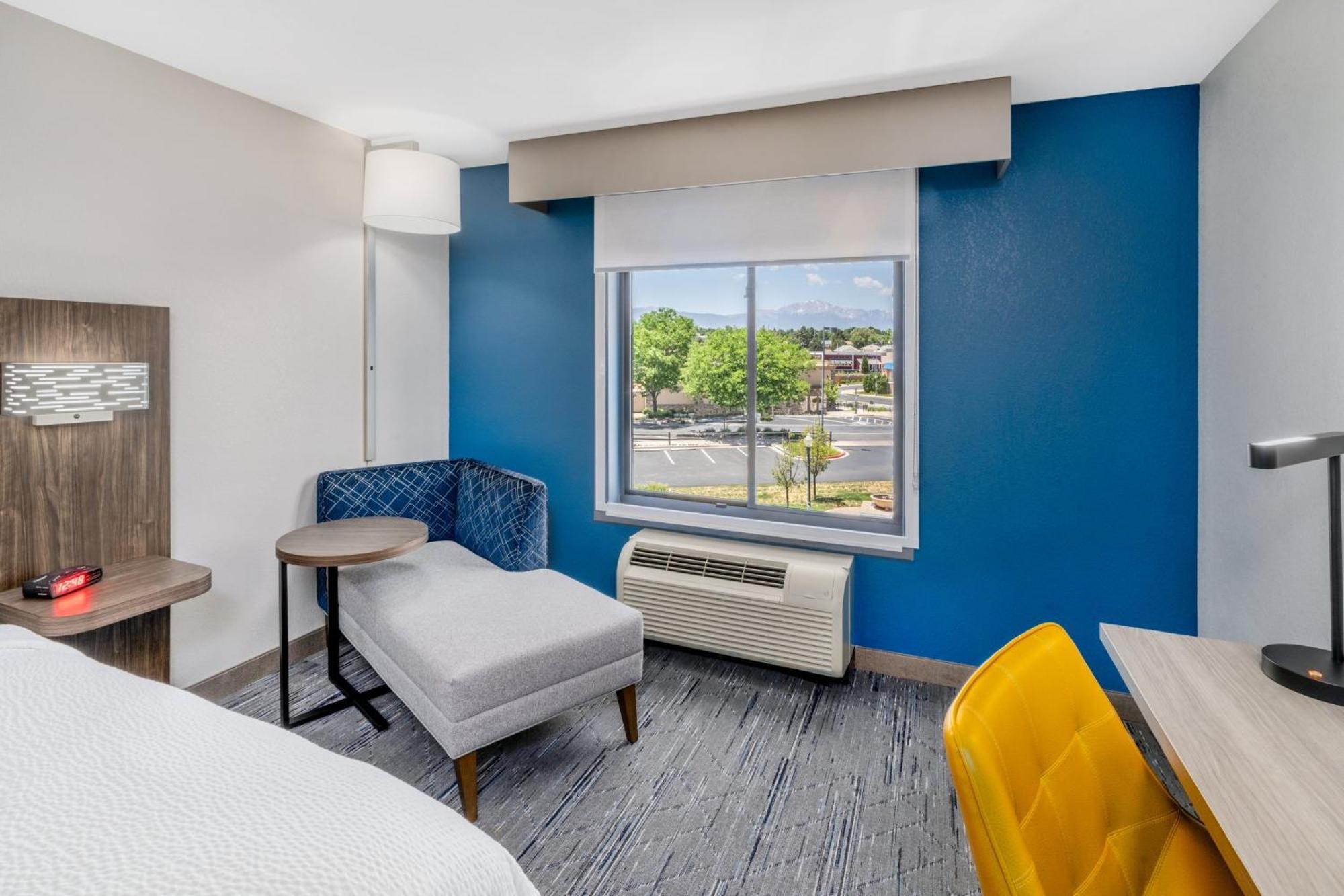 Holiday Inn Express - Colorado Springs - First & Main By Ihg Екстер'єр фото