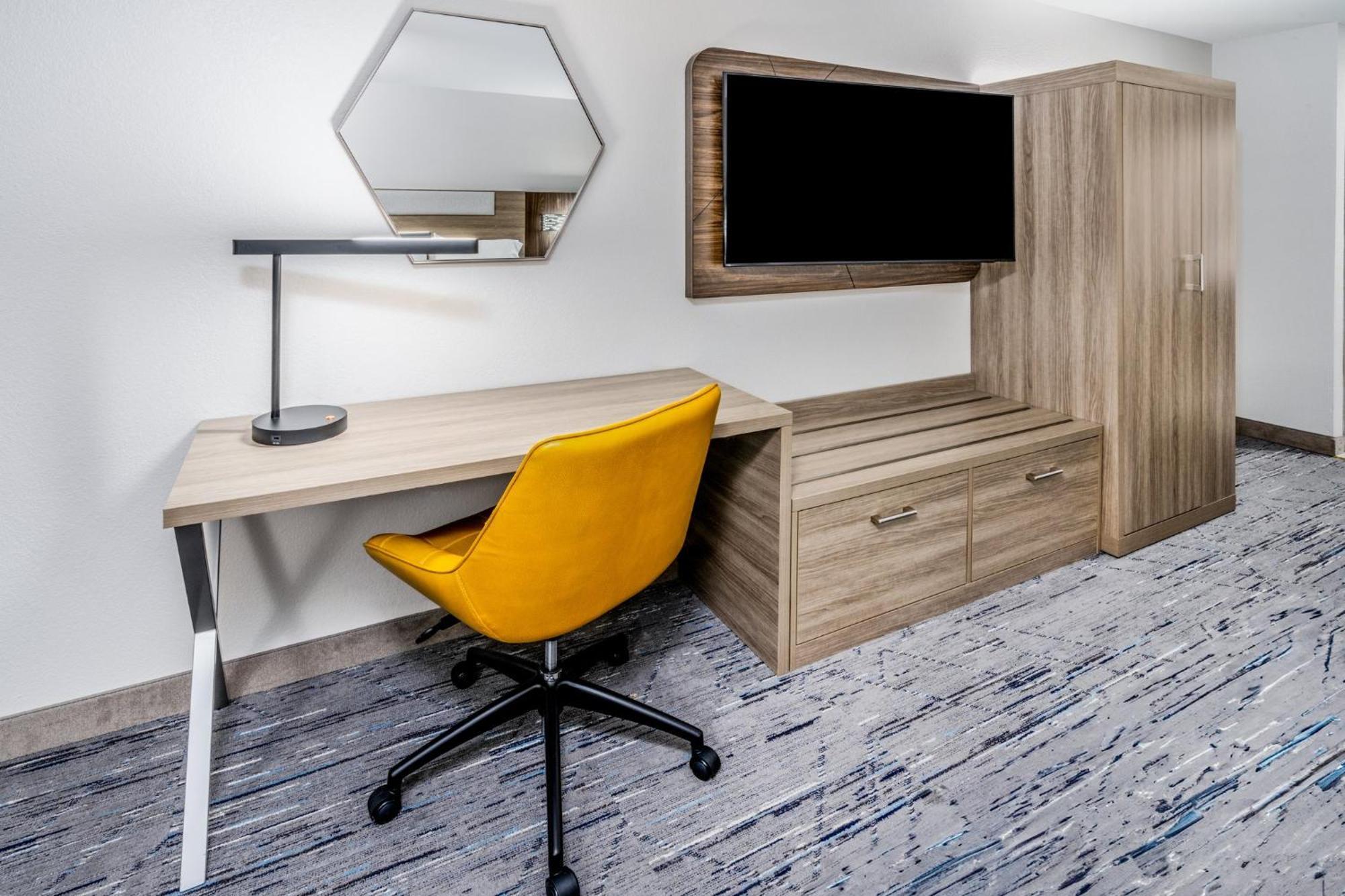 Holiday Inn Express - Colorado Springs - First & Main By Ihg Екстер'єр фото