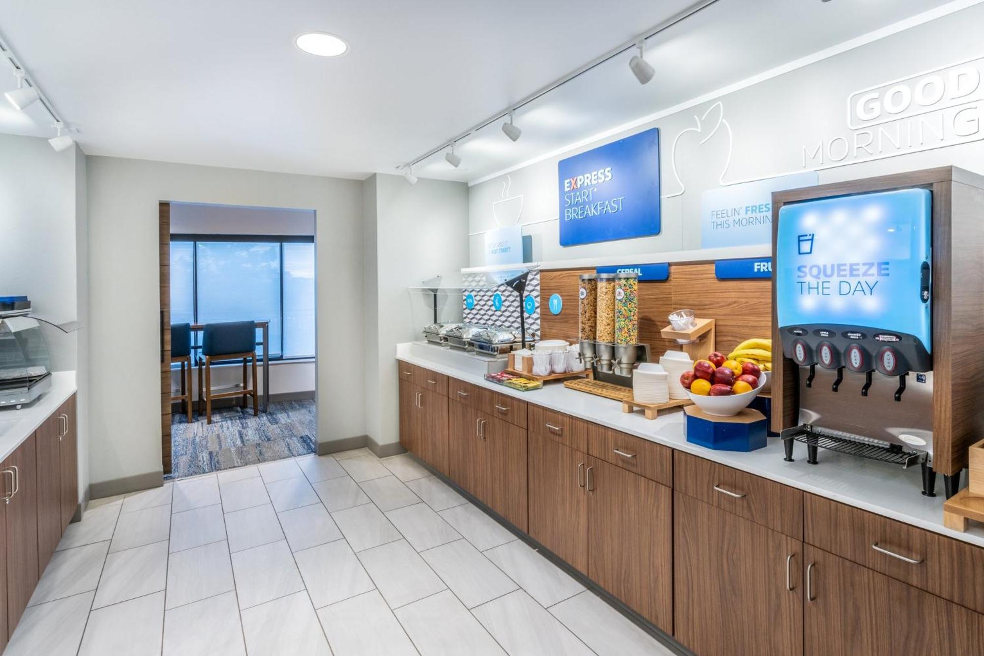 Holiday Inn Express - Colorado Springs - First & Main By Ihg Екстер'єр фото